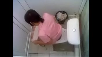 video toilet rpae Danica patrick sipping