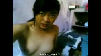 pecah cantik abg indonesia sex perawan Necked girl at a party