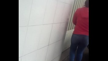 y pizza5 casada mujer Workplace caught on cam