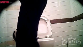 women pooping girls toilet Great blowjob cum in mouth